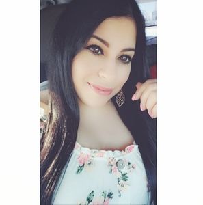 Meet your Posher, Eva